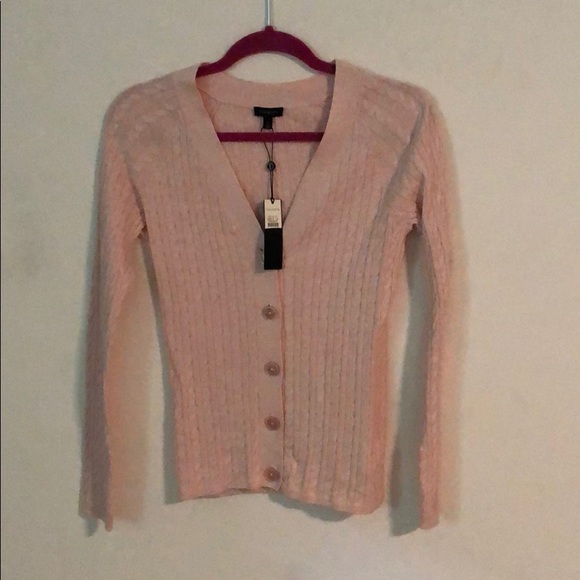Pink sweater - Picture 1 of 6